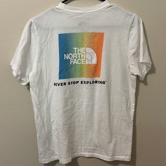 Women’s The North Face Never Stop Exploring Logo Tee Size M (EXCELLENT) - Picture 3 of 5